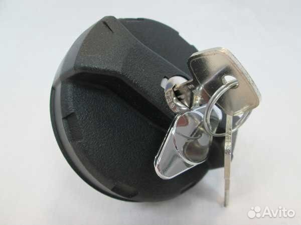 Крышка бака с замком Can-Am Commander Maverick