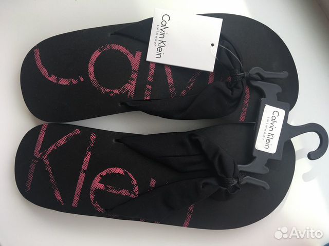 Новые Calvin Klein шлепки, новые, с биркой