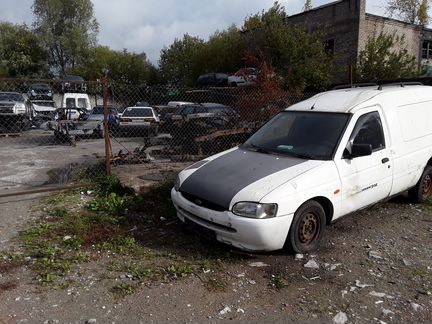 Форд эскорт курьер бампер