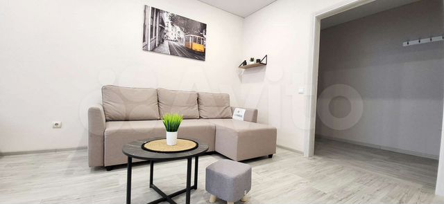 3-к. квартира, 100 м², 2/9 эт.