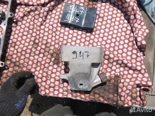 Опора двигателя левая Lexus Ls600Hl UVF46 2UR-FSE