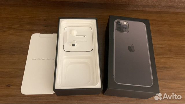 Коробки от устройств Apple