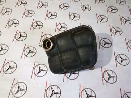 Расширительный бачок Мерседес W140