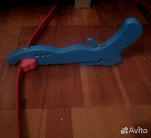 Детские игрушки. Арбалет. Дерево