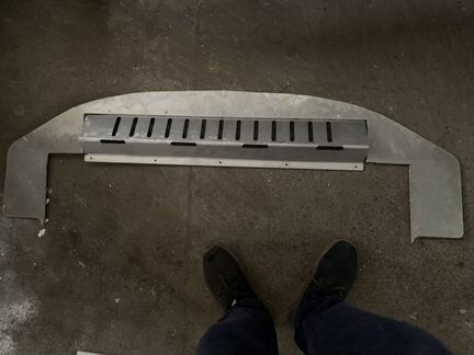 Нижняя губа под бампер audi ку7 перед и задний Тум