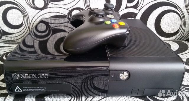 Приставка Xbox 360 E 250Gb