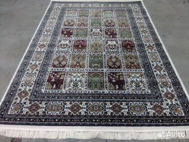 Ковер размером : 1.60х2.30 (№ 25418) новый