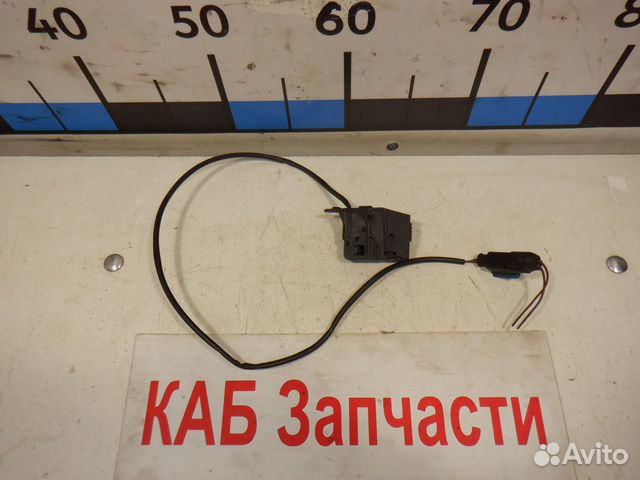 Концевик капота фото