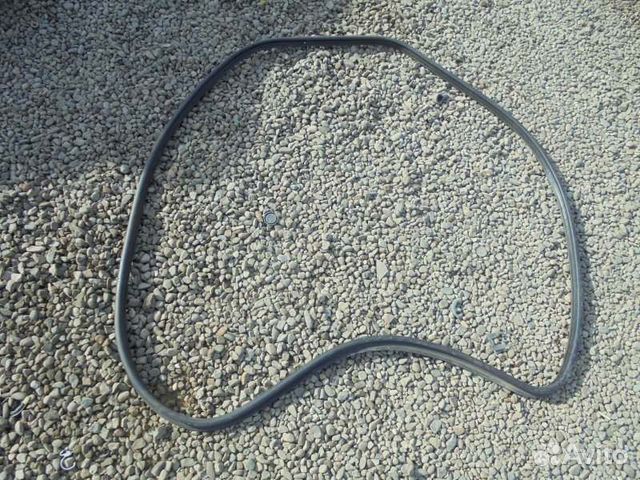 Уплотнительная резинка багажника Toyota Camry