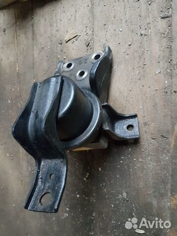 Подушка опора двигателя Mitsubishi Lancer 9