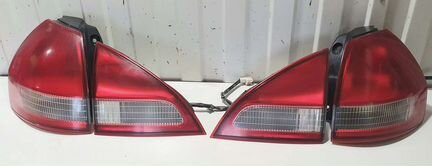 Комплект задних фонарей Nissan Wingroad Y11