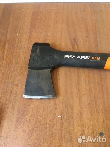 Топор fiskars x7