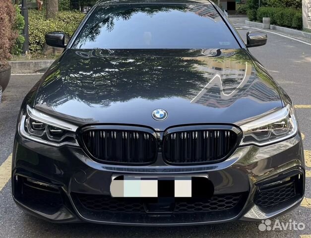 Решетка радиатора «ноздри» BMW 5 G30 M-стиль