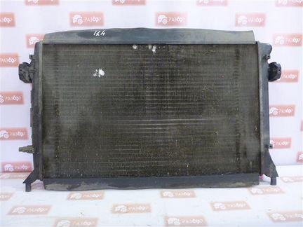 Радиатор двс Volkswagen Golf 5K1 cgga 2012