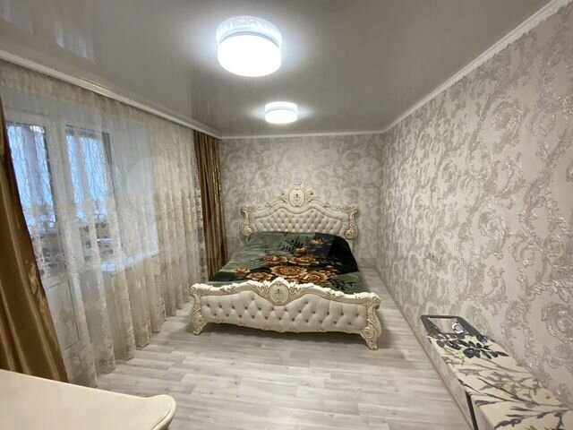 2-к. квартира, 60 м², 1/9 эт.