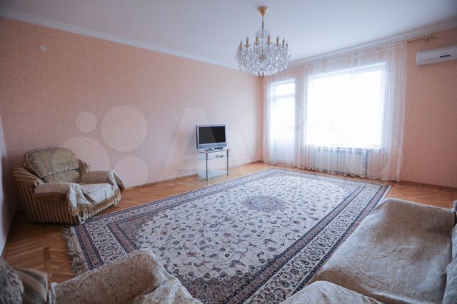 3-к. квартира, 120 м², 3/4 эт.