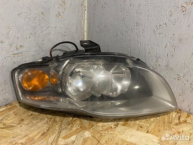 Фара передняя правая Audi А4 B7