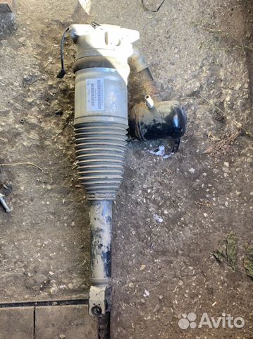 Пневмостойка задняя R Ауди А8 Д3