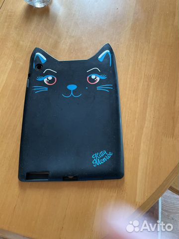 Чехлы на планшет и макбук