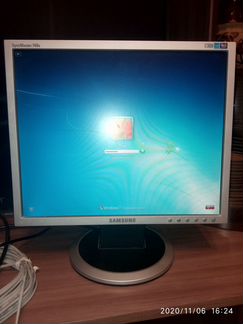 Монитор samsung