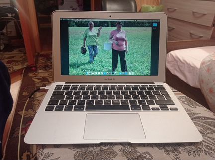 Ноутбук MacBook Air 11-inch 2012