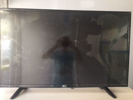 Телевизор LG 43UH603v