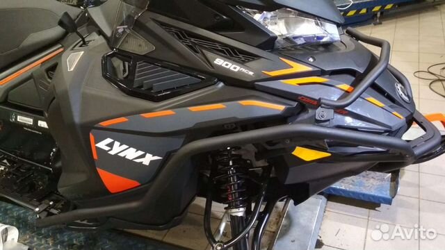 Усиленный защитный бампер на снегоход