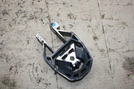 Опора кпп задняя Ford Focus III (2011—2015)