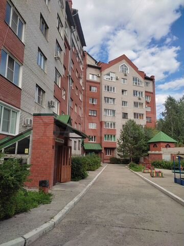 3-к. квартира, 110 м², 6/8 эт.