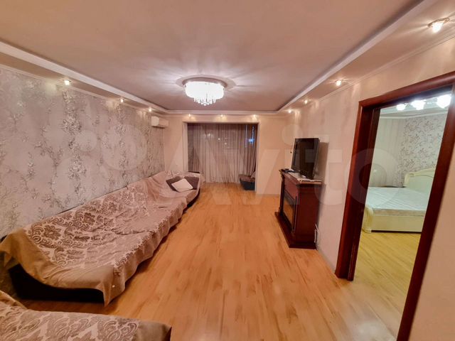 3-к. квартира, 80 м², 2/5 эт.