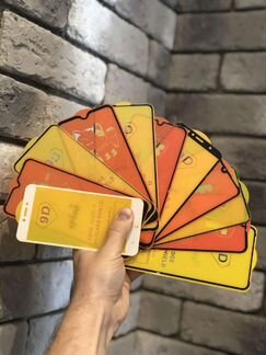 Защитные чехлы и стекла на смартфон