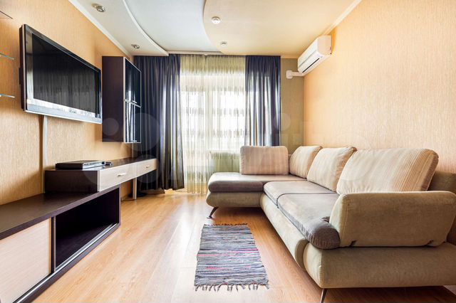 2-к. квартира, 61 м², 4/9 эт.