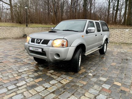 Nissan Navara, 2002