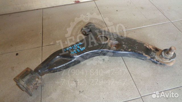 Рычаг передний правый Mitsubishi Carisma (DA)