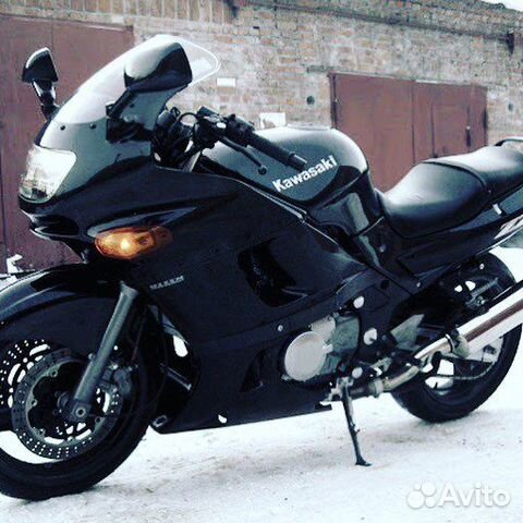 Запчасти на kawasaki zzr 400 2