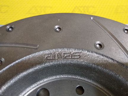 Передние невент. тормоза 