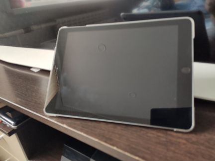 Планшет iPad 2019, Wi-Fi, 32 Гб