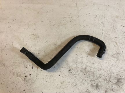 Патрубок радиатора двс на бачок Mini Cooper R56