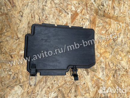 Крышка блока предохранителей Mercedes Gle W166