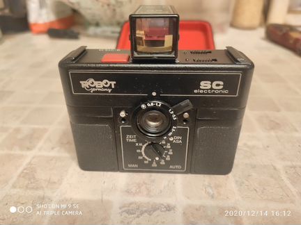 Редкий фотоаппарат Robot SC