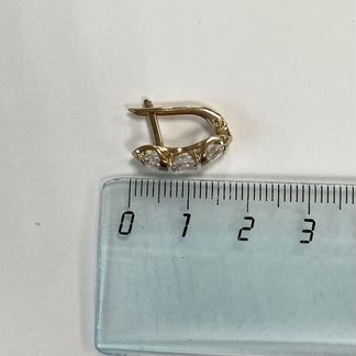 Серьги из золота с фианитами