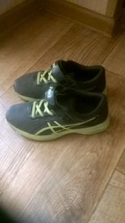 Кроссовки asics