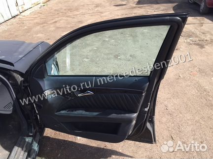 Дверь передняя правая для Mercedes W211
