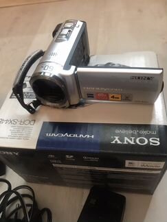 Видеокамера Sony DCR-SX44E