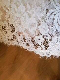 Платье свадебное кружевное а-силуэт