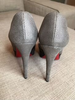Туфли Christian Louboutin
