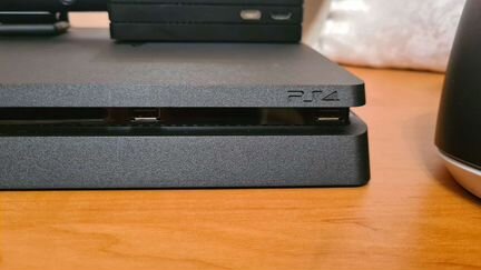 PS4 Slim 1Tb+PS VR+2 PS Move +2 DualShock 4+6 игр