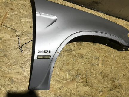 Крыло переднее правое Bmw X5 E53 M54B30 2005