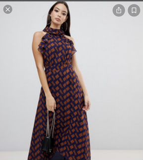 Платье PrettyLittleThing