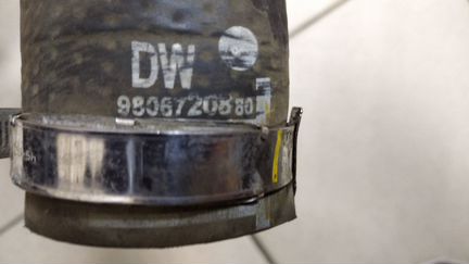 Патрубок интеркулера Citroen Jumpy